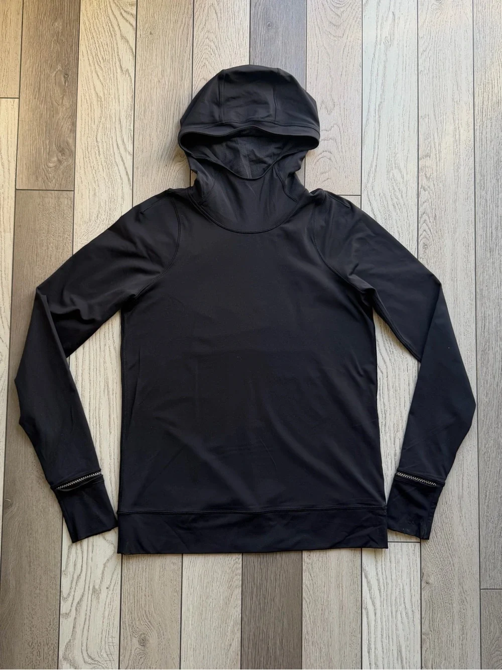 Lululemon Women’s Black Hooded Performance Pullover Jacket 6